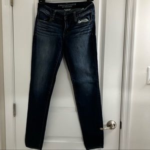AMERICAN EAGLE OUTFITTERS | super stretch blue jegging | size 6 long